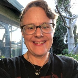 Meet your Posher, Suzanne